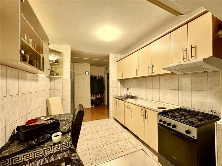 Apartament cu 2 camere decomandat în Micălaca