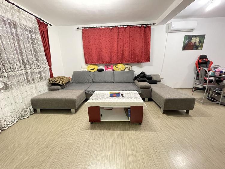 Duplex cu 3 camere cu Canalizare în Săcălaz