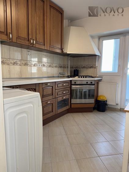 Apartament cu 2 camere decomandat, mobilat în Universitate