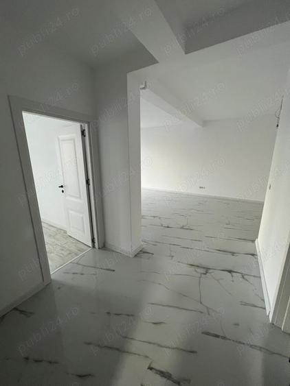 Apartament cu 3 camere decomandat în Dumbrăvița