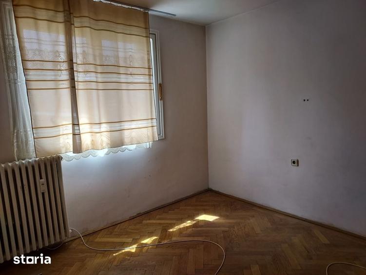 Apartament cu 2 camere semidecomandat în Ultracentral