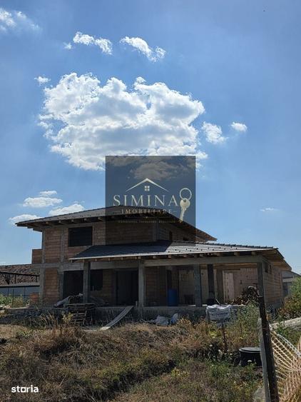 Casă cu 4 camere cu Teren 960 Mp în Central