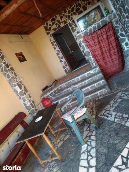 Casă cu Teren 2500 Mp în Secăria