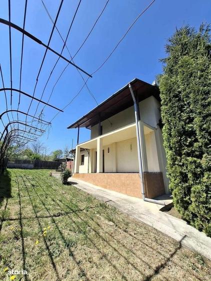 Casă cu 3 camere cu Teren 864 Mp în Central