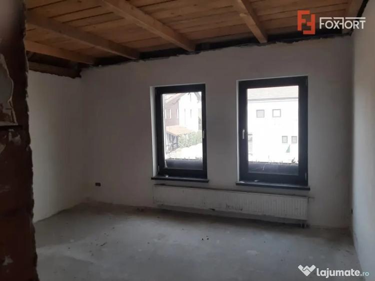 Casă cu 5 camere cu Teren 720 Mp în Ciarda Roșie