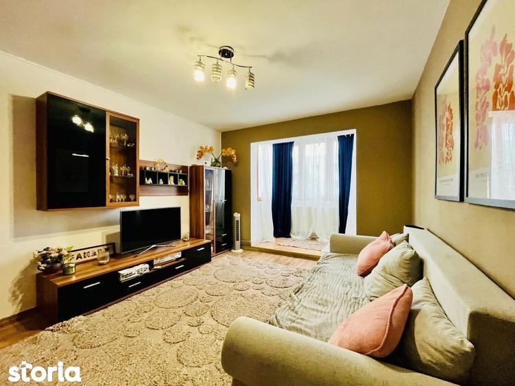 Apartament cu 3 camere, mobilat în Central