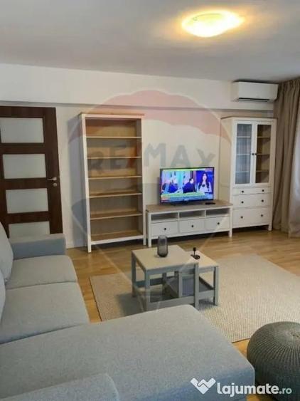 Apartament cu 3 camere decomandat în Decebal