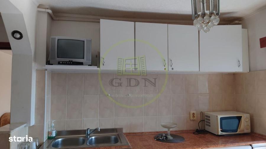 Apartament cu 2 camere decomandat în Vasile Aaron