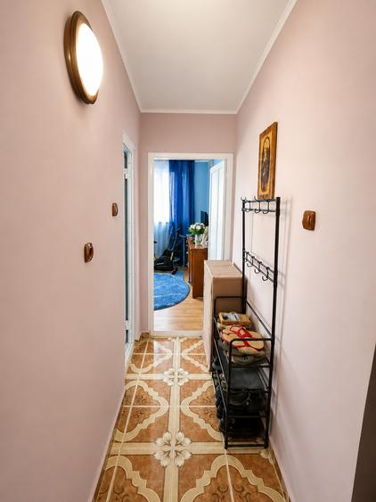 Apartament cu 2 camere decomandat în Central