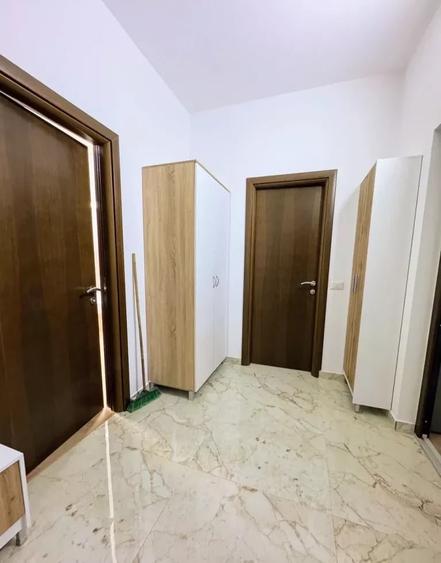Apartament cu 2 camere semidecomandat, mobilat în Apărătorii Patriei