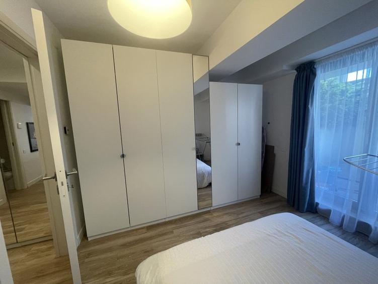 Apartament cu 3 camere decomandat în Banu Manta