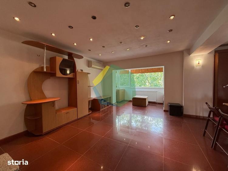 Apartament cu 4 camere în Central