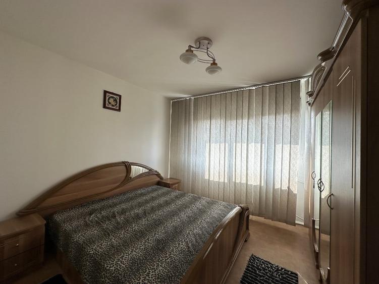 Apartament cu 2 camere decomandat în Malu Roșu
