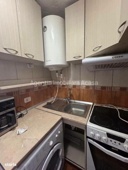 De vanzare garsoniera cf2, pret 20.000 euro