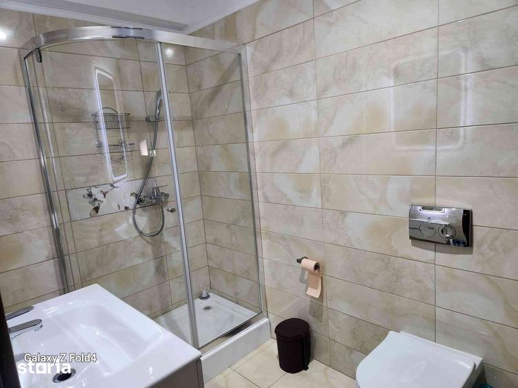 Casă cu 5 camere cu Teren 356 Mp în Mogoșoaia