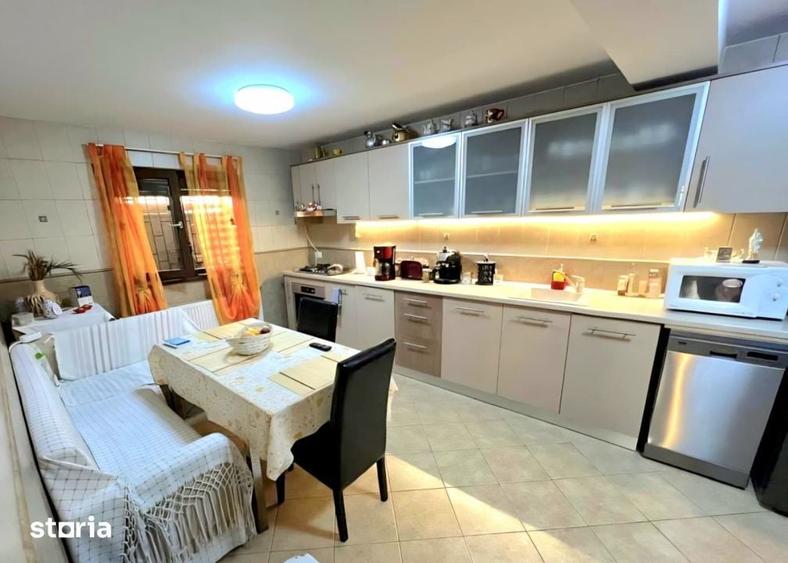 Casă cu 4 camere cu Teren 176 Mp în Central