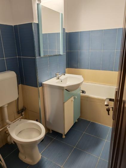Apartament cu 2 camere semidecomandat, mobilat în Sud-Vest