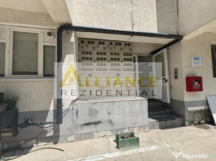 Apartament cu 2 camere decomandat în Titan