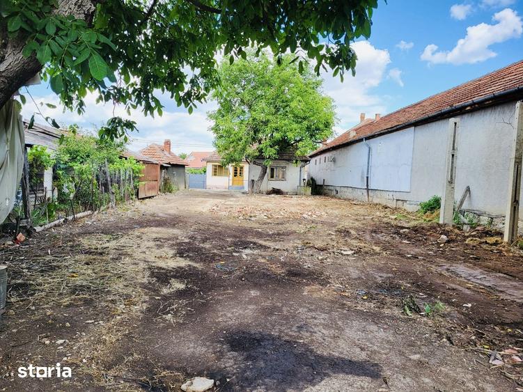 Casă cu 4 camere cu Teren 700 Mp în Rontău