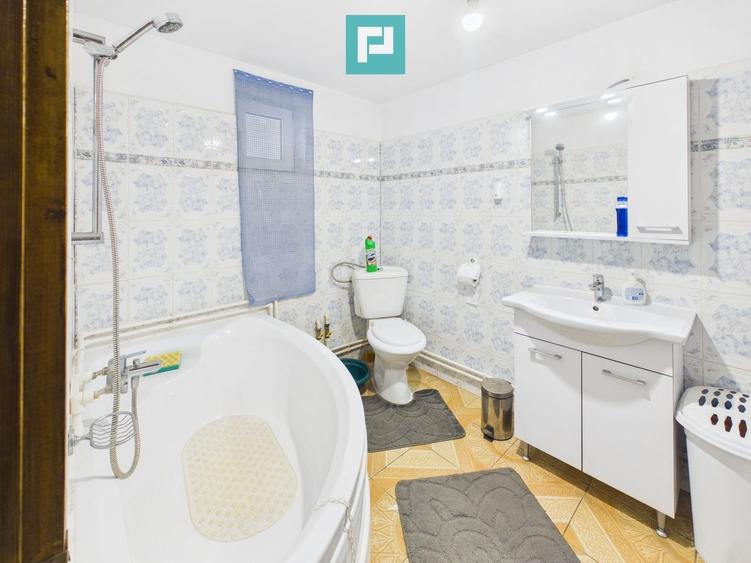 Casă individuală cu 2 camere cu Canalizare în Șiria
