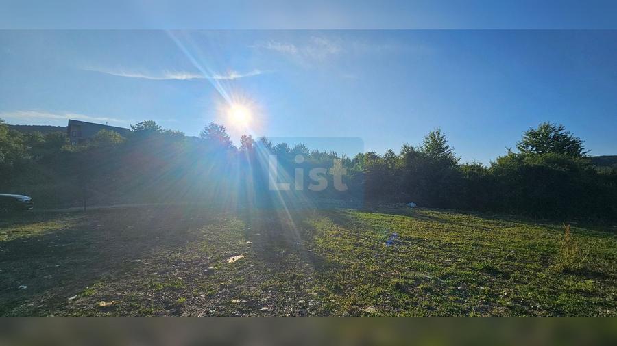 Teren de 1300 mp, în Centura