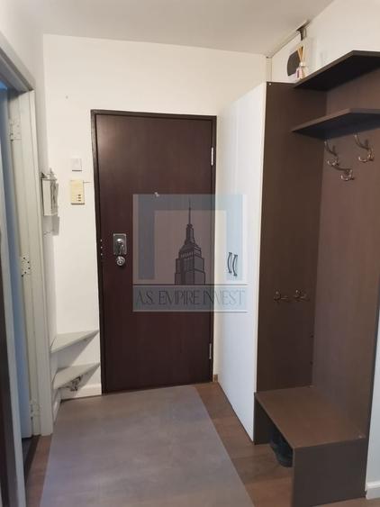 Apartament cu 3 camere decomandat, mobilat în Scriitorilor