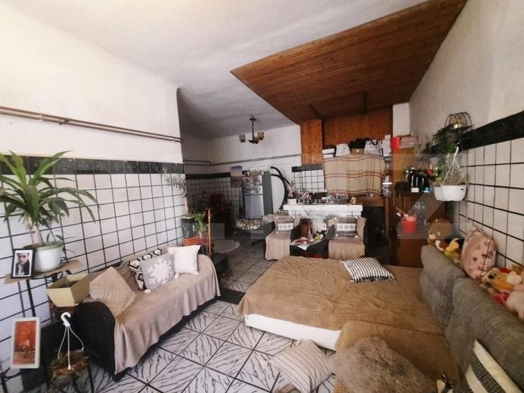 Casă individuală cu 12 camere cu Teren 1050 Mp în Steaua