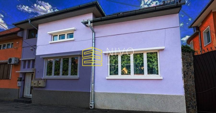Casă individuală cu 4 camere cu Canalizare în Central