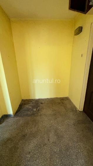 Apartament semidecomandat în Militari