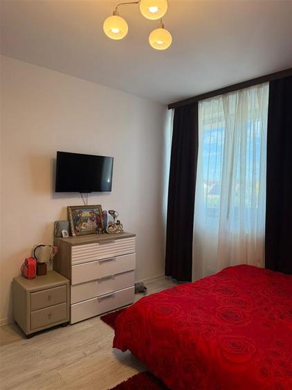 Apartament cu 2 camere semidecomandat în Aeroport