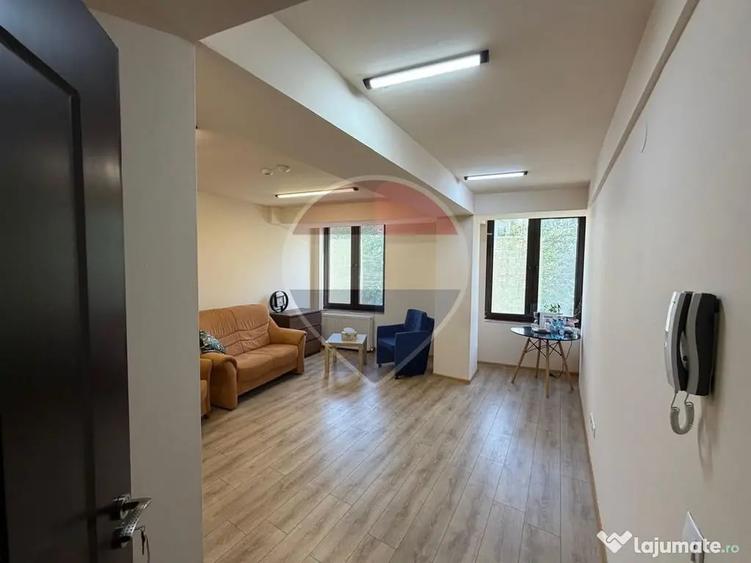 Spațiu comercial, de 23 mp, în Spitalul Județean