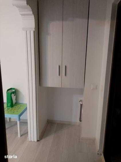 Apartament cu 2 camere semidecomandat în Calea Galați
