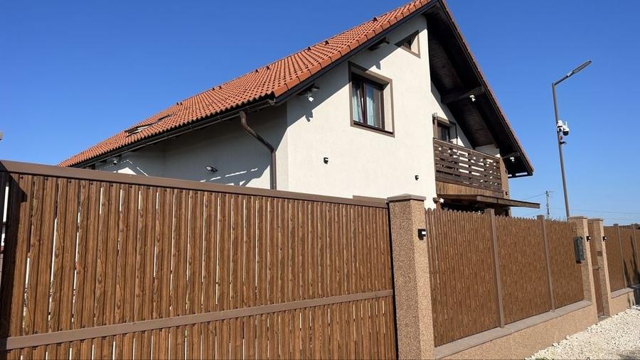Casă cu 4 camere în Stupini