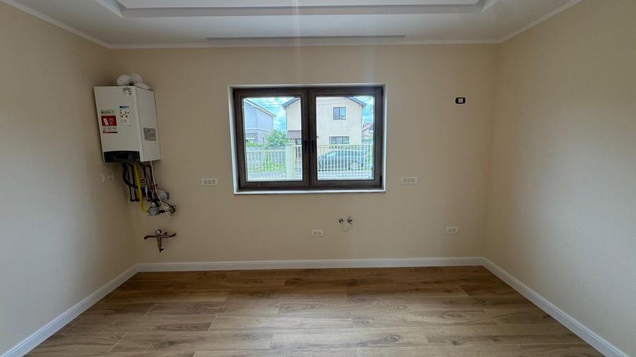 Duplex cu 4 camere cu Canalizare în Giroc