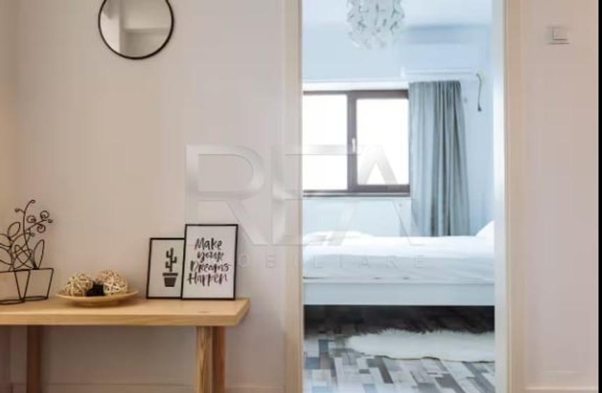 Apartament cu 4 camere cu vedere spre fântânile de la Piața Unirii - 30