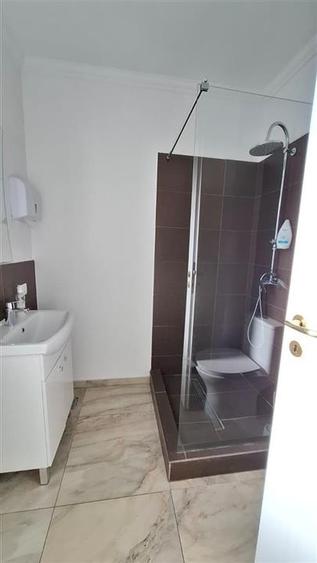 Casă individuală cu 4 camere cu Canalizare în Valea Lupului