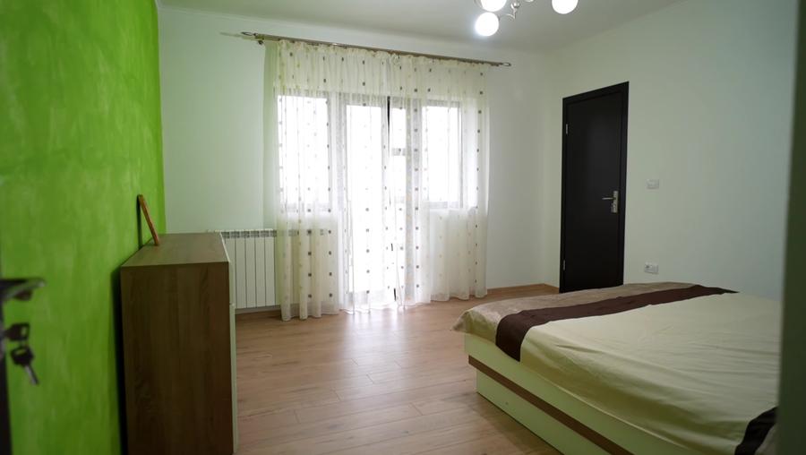 Duplex cu 5 camere cu Teren 1560 Mp în Bucium
