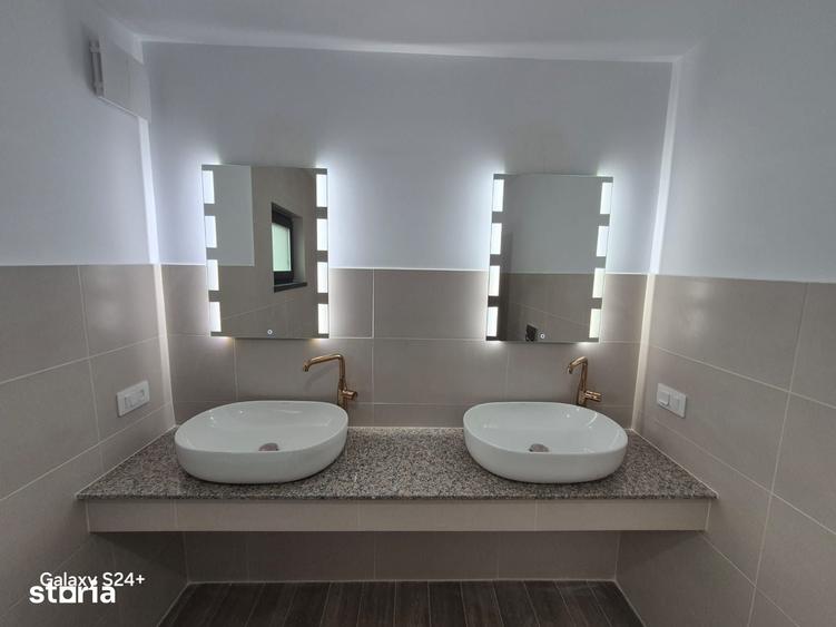 Casă cu 4 camere cu Teren 462 Mp în Central