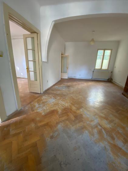 Apartament cu 3 camere circular în Dorobanți