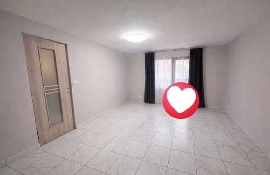 Casă cu 3 camere în Bălțești