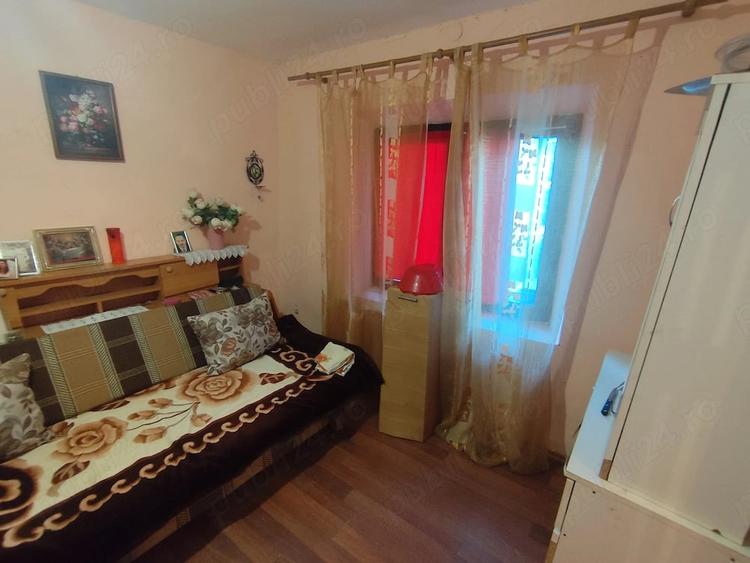 Vand sau schimb casa in Muncelul de Sus cu garsoniera in Pa?cani - 4