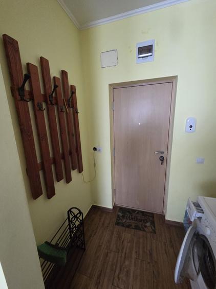 Apartament cu 2 camere semidecomandat în Florești