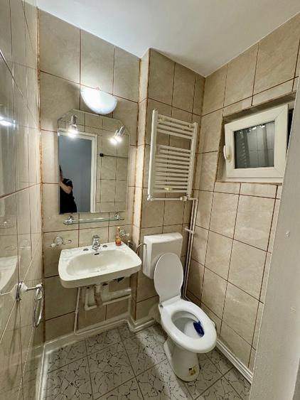 Apartament cu 3 camere decomandat în Gorjului