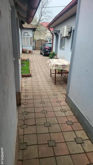 Casă cu 6 camere cu Teren 900 Mp în Roșiori de Vede