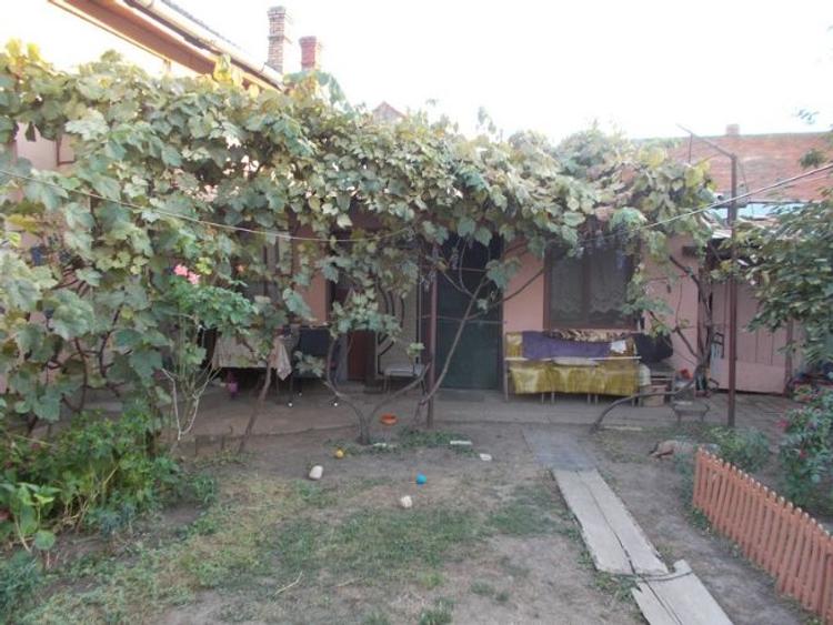 Casa, Timisoara, B-dul Cetatii, pt. SAD, comert, cabinete, afaceri diverse, apartamente, etc, com=0% - 9