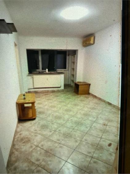 Apartament cu 3 camere decomandat în Drumul Taberei