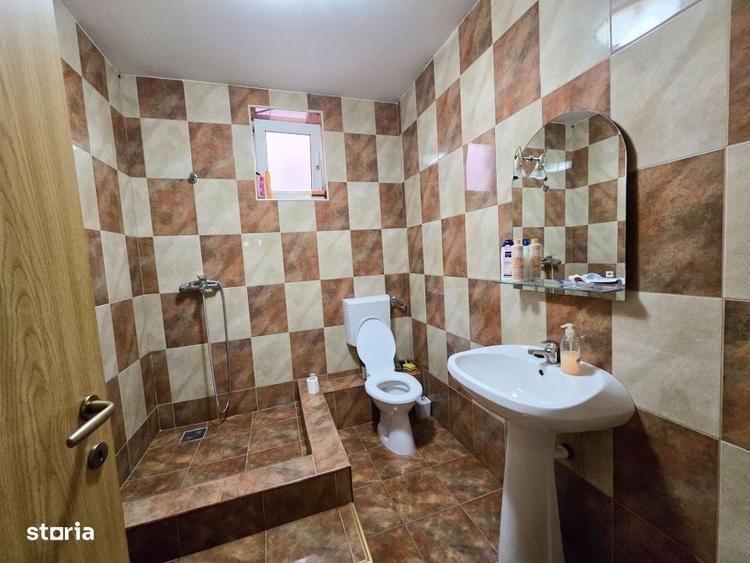Casă cu 4 camere în Bună Ziua