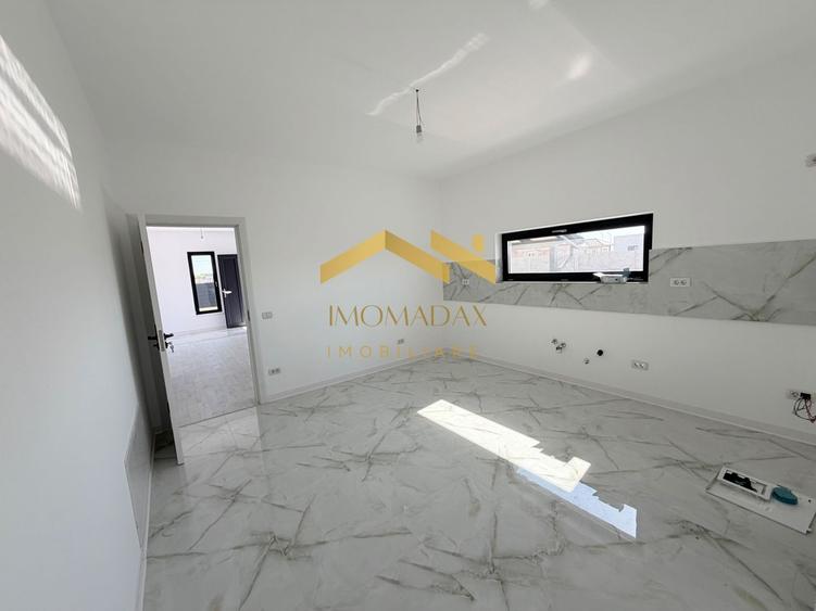 Casă individuală cu 4 camere cu Canalizare în Sânmihaiu Român