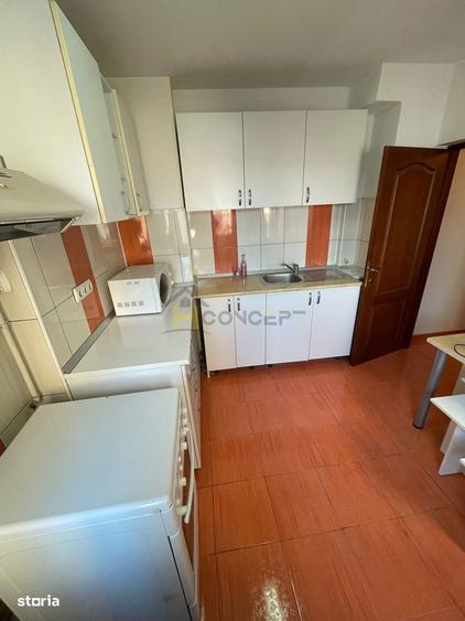 Apartament cu 3 camere decomandat în Dorobanți