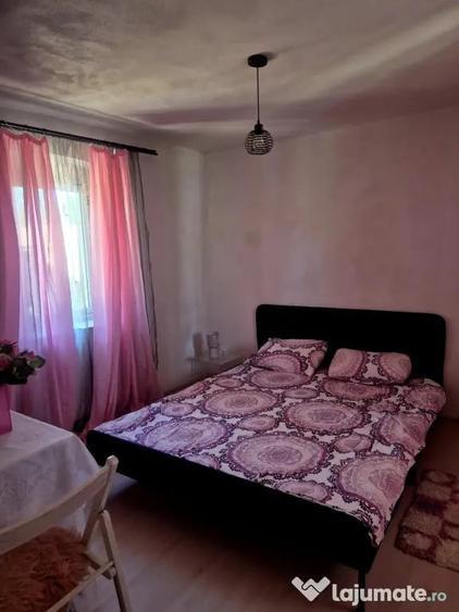 Casă cu 3 camere în Golfin